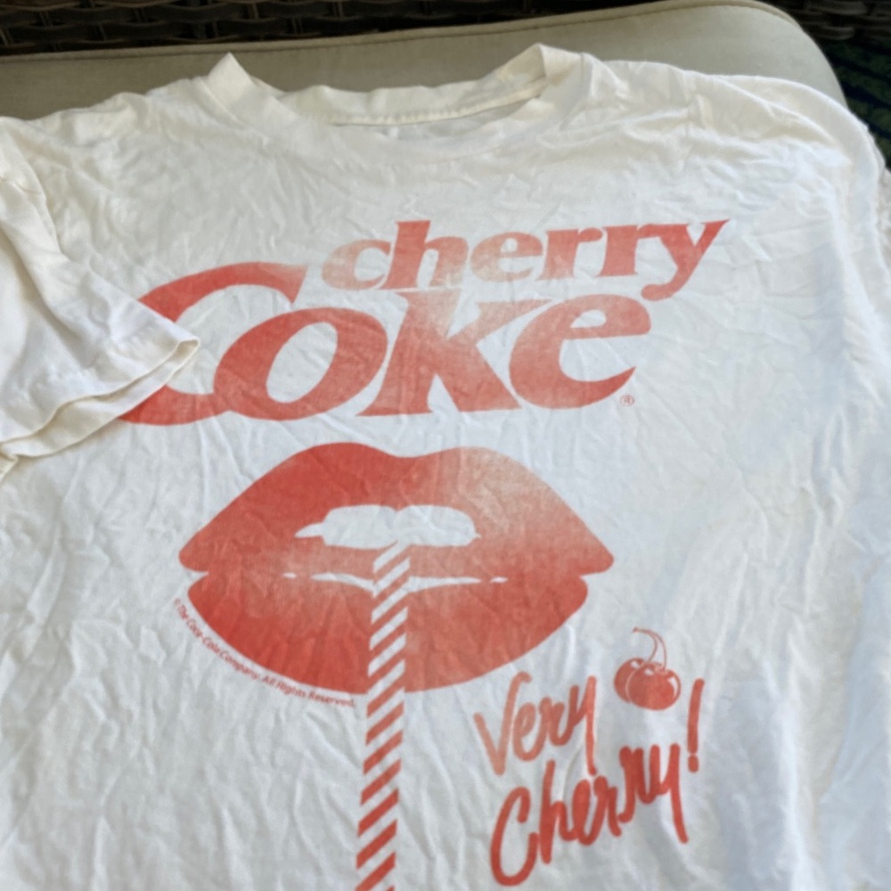 Abercrombie & Fitch White T‑Shirt with Red Cherry Coke Graphic Soft A&F tee L